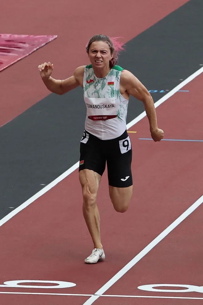 Funkcionarji beloruskega olimpijskega komiteja so vstopili v sobo Cimanovske in ji ukazali, naj pripravi prtljago. FOTO: Giuseppe Cacace/AFP