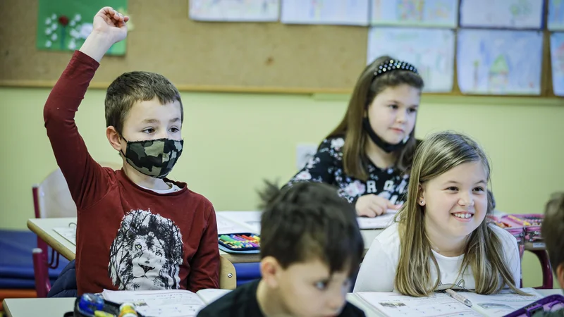 Fotografija: Novo šolsko leto mora biti v igralnicah in učilnicah. FOTO: Jože Suhadolnik/Delo