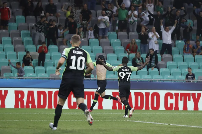 Tudi drevi na Azorih bodo med aduti gostov Max Timi Elšnik, Mustafa Nukić in Aldair. FOTO: Leon Vidic