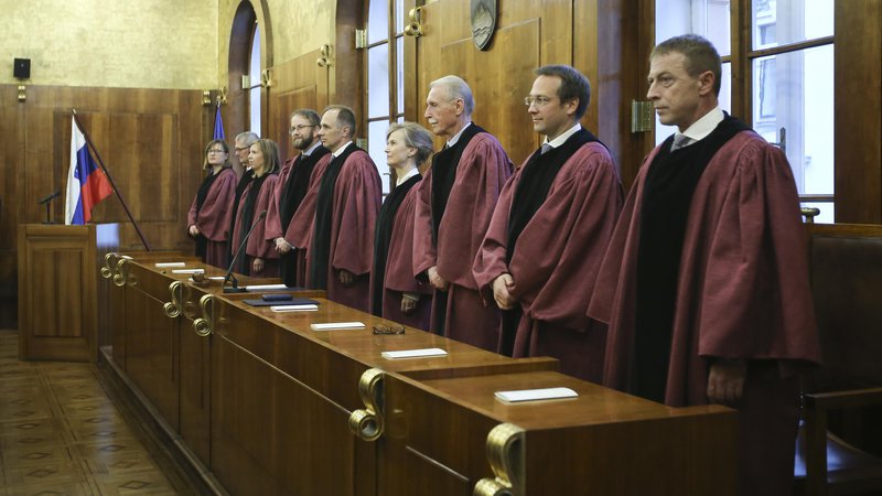 Fotografija: Slavnostna seja Ustavnega sodišča decembra 2019. FOTO: Jože Suhadolnik