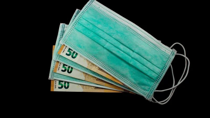 Fotografija: Slovenija bo morala v nekaj mesecih sestaviti načrt infrastrukturnih naložb, s katerimi bo do konca desetletja zmanjšala emisije. FOTO: Robert Knapp/Getty Images/istockphoto