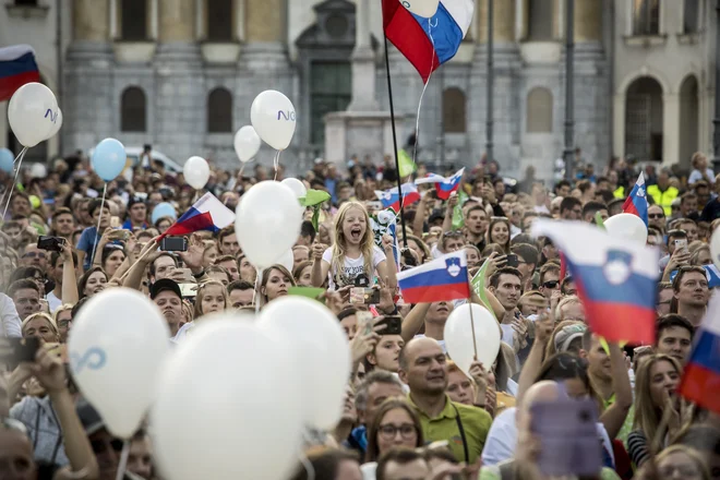 Na ljubljanskem Kongresnem trgu so lahko privrženci slovenskega športa pozdravili nekatere največje junake letošnjih OI. FOTO: Voranc Vogel/Delo