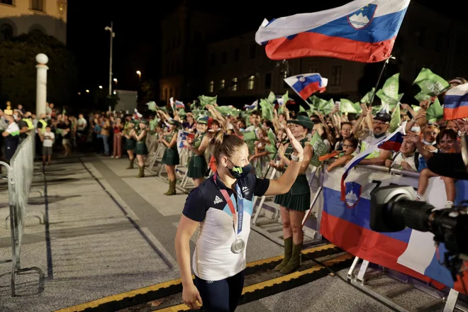 Sprejem olimpijcev. FOTO: Voranc Vogel/Delo