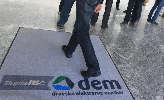 Družba Dravske elektrarne Maribor (DEM) prihodnji teden začenja gradnjo nove sončne elektrarne v Zlatoličju. FOTO: Tadej Regent/Delo