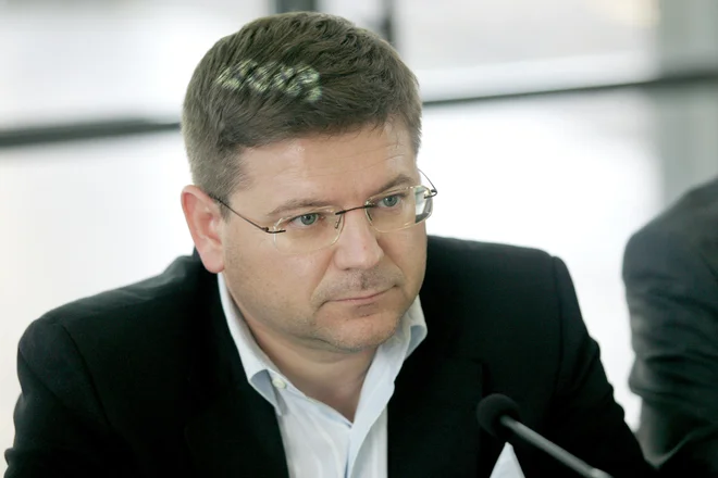 Peter Ješovnik, državni sekretar na ministrstvu za finance, odhaja v Pariz. FOTO: Roman Šipić