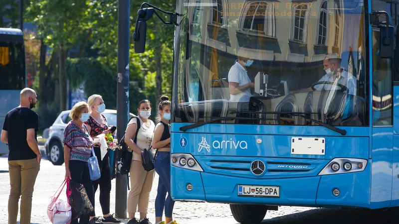 Fotografija: Želimo si, da bi se lahko tisti, ki imajo potrdilo PCT gibali bolj svobodno kot tisti, ki ga nimajo, pravi izvršni direktor Gospodarske zbornice Slovenije Mitja Gorenšček.
Foto Matej Družnik