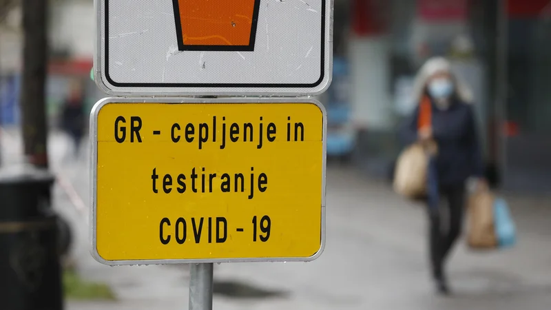 Če bodo klinična testiranja pokazala pričakovane dobre rezultate in če dobijo dovoljenje Javne agencije RS za zdravila in medicinske pripomočke za promet z njim, bo pripomoček za testiranje pripravljen za proizvodnjo.&nbsp; FOTO:&nbsp;Leon Vidic/Delo