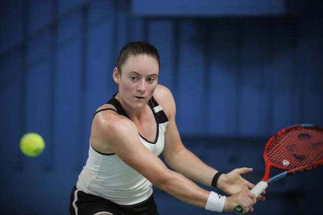 Po razburljivem prvem nizu je bilo v drugem vse v znamenju Latvijke. Tamara Zidanšek (na fotografiji) se tako poslavlja od turnirja Western &amp; Southern open. FOTO: Uroš Hočevar/Kolektiff