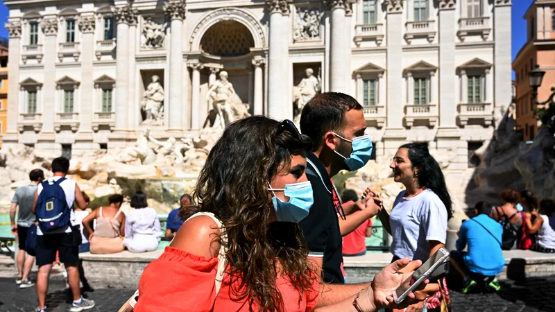 Fotografija: Turizem je bil v drugem četrtletju pomembno gonilo gospodarskega okrevanja v nekaterih evropskih državah. FOTO: Vincenzo Pinto AFP