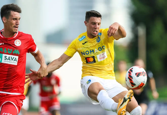 Po uvodnih dveh tekmah brez golov je Loren Maružin v Fazaneriji dosegel tudi prvi Bravov gol v sezoni. FOTO: NK Bravo/Sportida