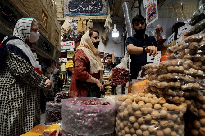Ponudba na tržnici v Teheranu Foto Wana News Agency/ Reuters