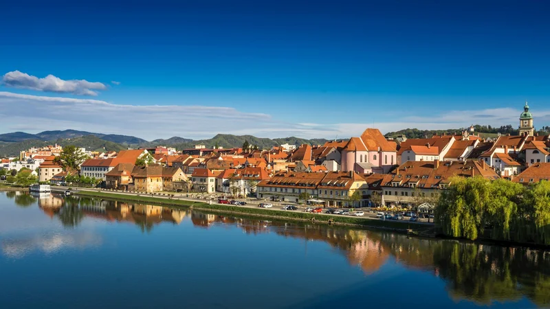 Fotografija: Veduta štajerske prestolnice z reko Dravo FOTO: Erich Reisinger/Visit Maribor