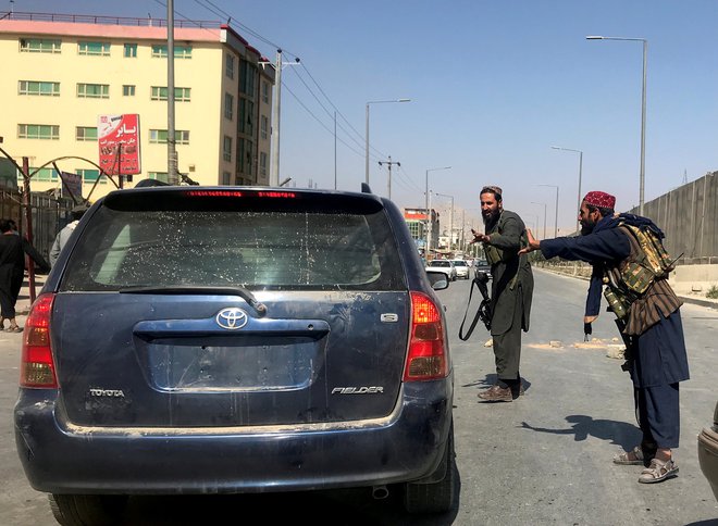 Talibi so se sicer po navedbah ruskega veleposlanika v Kabulu pripravljeni pogajati s svojimi nasprotniki v Pandžširju FOTO: Stringer/Reuters