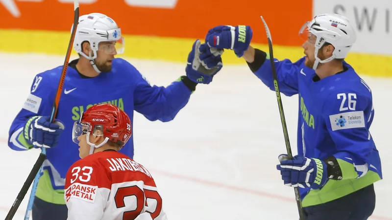 Fotografija: Za slovenske hokejiste bo že današnja tekma z Danci izjemno pomembna. FOTO: Laszlo Balogh/Reuters