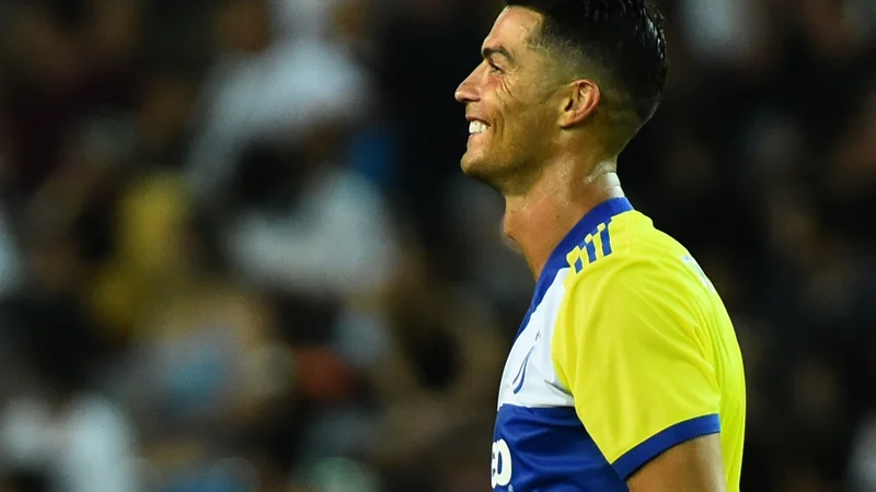 Fotografija: Ronaldo (na fotografiji) je prvo ligaško tekmo Juventusa v novi sezoni presenetljivo začel na klopi. Vsi v klubu so trmasto ponavljali, da to ni znak, da odhaja. Toda ... FOTO: Massimo Pinca/Reuters