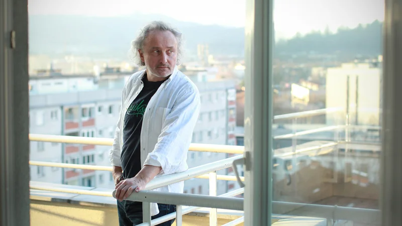 Fotografija: Peter Bratuša, ki se z nostalgijo spominja snemanja Babica gre na jug, ve: »V filmu morajo biti emocije. Če jih znamo povedati, se dotaknemo vseh.« FOTO: Jure Eržen