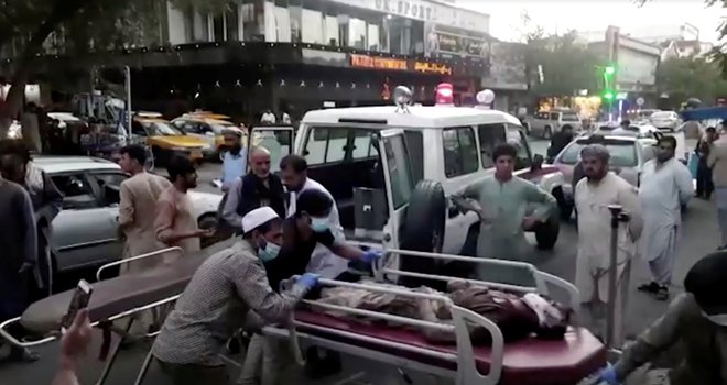 Ranjenih je bilo najmanj 150 ljudi, bolnišnice so polne. FOTO: Reuters