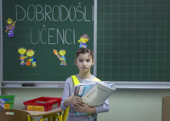 Cepljenje proti novemu koronavirusu je najboljša obrambna linija. FOTO: Jože Suhadolnik/Delo