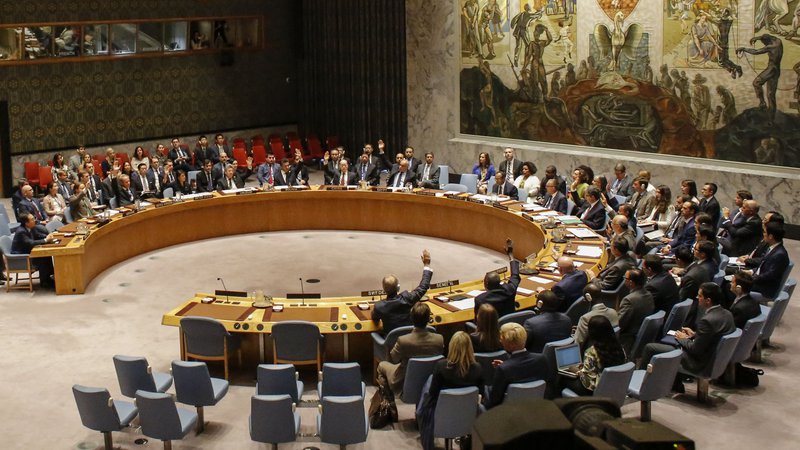 Fotografija: Varnostni svet OZN bi lahko še ta teden glasoval o francosko-britansko-nemškem predlogu. Foto: Kena Betancur/AFP