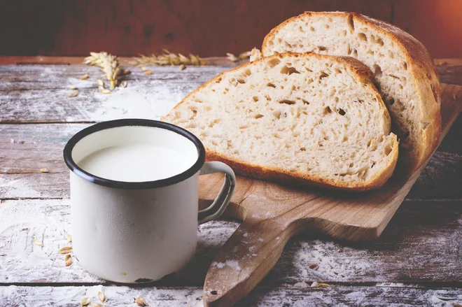 Tradicijo slovenskega podeželja vnaša v trgovsko verigo Spar tudi največja zadružna mlekarna v slovenski lasti, Mlekarna Celeia. FOTO: Shutterstock