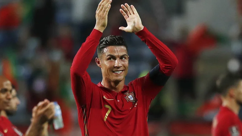 Fotografija: Cristiano Ronaldo je bil najzaslužnejši za novo zmago Portugalske. FOTO: Pedro Nunes/Reuters