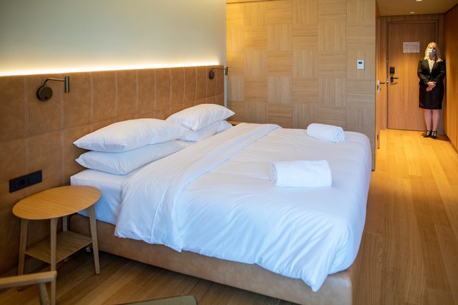 V novem hotelskem krilu je 122 sob. FOTO: Voranc Vogel/Delo
