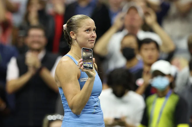 Američanka Shelby Rogers je izločila prvo postavljeno igralko Avstralko Ashleigh Barty. FOTO: Foto Elsa/AFP
