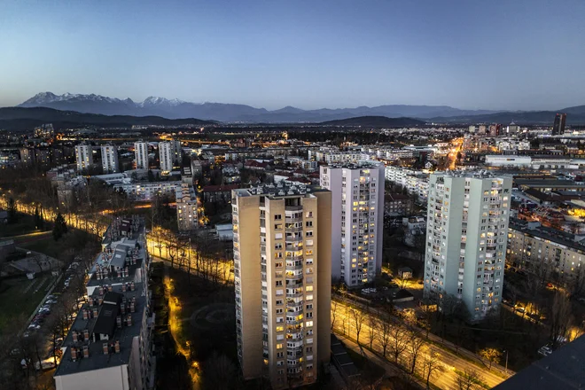 Dokler ne bo več novogradenj, se cene nepremičnin v Ljubljani ne bodo zniževale. FOTO: Voranc Vogel/Delo