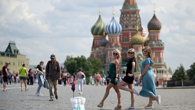 Fotografija: Rusko vprašanje je vsekakor zanimiva knjiga, še zlasti ker predstavlja in analizira ruske poglede. FOTO: Natalija Kolesnikova/AFP