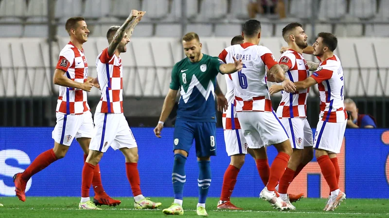 Fotografija: Slavje po vodilnem zadetku Marka Livaje. FOTO: Antonio Bronić/Reuters