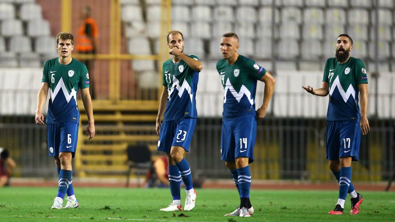 Fotografija: Slovenski nogometaši so razočarali na najtežji preizkušnji letošnjih kvalifikacij. FOTO: Antonio Bronić/Reuters