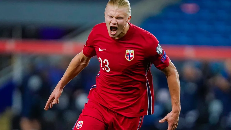 Fotografija: Haaland (na fotografiji) proslavlja svoj zadetek za končnih 5:1 na štadionu Ullevaal. FOTO: Hakon Mosvold Larsen/AFP