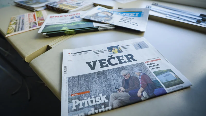 Fotografija: Prvostopenjsko sodišče je Delu ugodilo in Časniku Večer prepovedalo odsvojitev ali obremenitev poslovnega deleža v Časniku. FOTO: Jože Suhadolnik/Delo