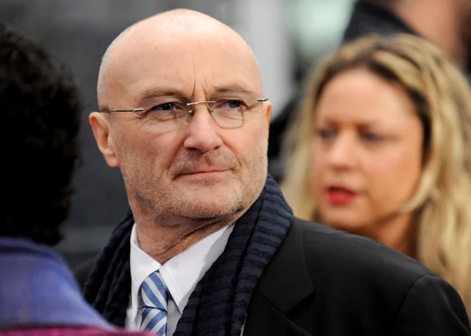 Phil Collins zdaj poje le še sede, tako bo tudi na novi turneji s skupino Genesis, ki bo najverjetneje tudi zadnja. FOTO: Gus Ruelas/ Reuters