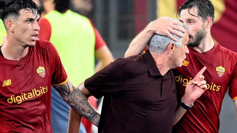 Fotografija: Jose Mourinho in Roma sta na začetku sezone v odlični formi v italijanskem prvenstvu. FOTO: Vincenzo Pinto/AFP