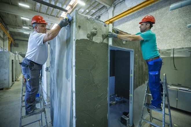 Podjetje Varis Lendava. FOTO: Jože Suhadolnik/Delo