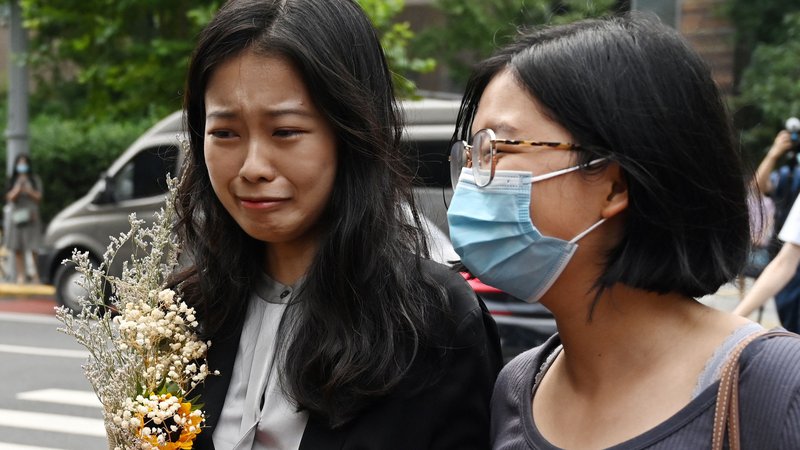 Fotografija: Zhou Xiaoxuan, znana tudi kot Xianzi, je bila po odločitvi sodišča zelo razočarana. FOTO: Greg Baker/AFP