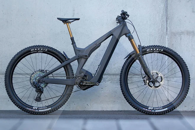 Nova 750 Wh baterija ima za 20 odstotkov večjo kapaciteto; ta ponuja do 100 km ali 2000 višinskih metrov dosega v načinu Eco ter polovico tega v načinu Turbo. FOTO: Arhiv proizvajalca/Scott