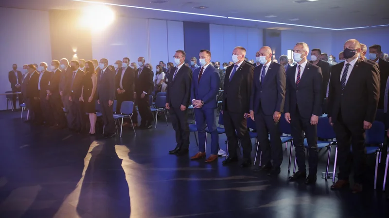 Fotografija: Prvak SMC Zdravko Počivalšek je na kongresu ocenil, da je bila odločitev za vstop v vlado Janeza Janše pravilna. FOTO: Uroš Hocevar/Kolektiff