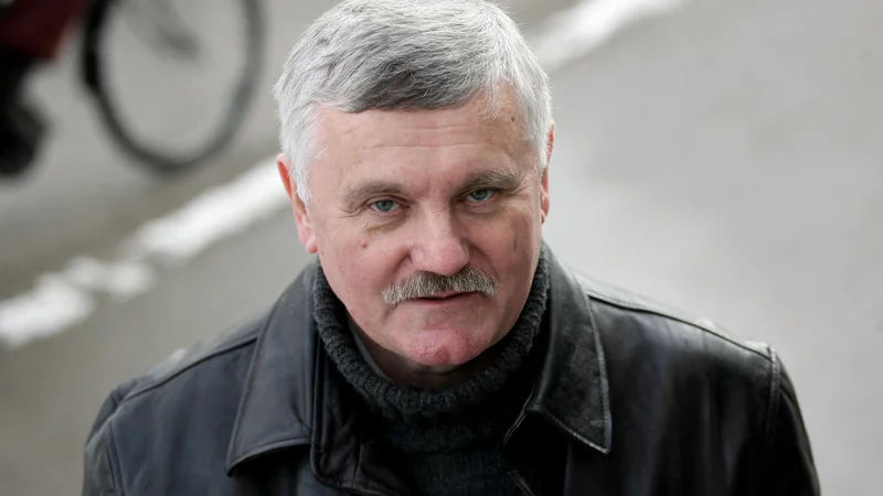 Fotografija: Predsednik Sindikata državnih organov Slovenije Frančišek Verk je napovedal, da bodo ukrep izpodbijali na sodišču. FOTO: Roman Šipić/Delo