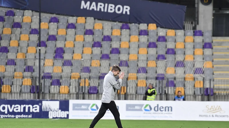 Fotografija: Simon Rožman je nocoj še vodil tekmo na klopi Maribora, kako bo prihodnji teden? FOTO: MP Produkcija/Pigac.si