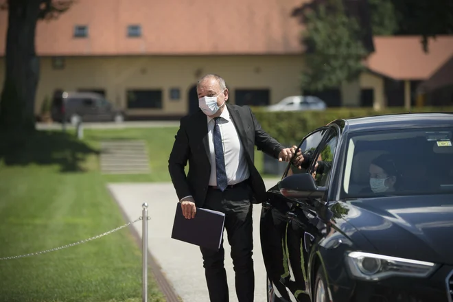 Ministrstvo za finance, ki ga vodi Andrej Šircelj, bo moralo pohiteti s pripravo primernih proračunov za prihodnji dve leti. Foto Jure Eržen