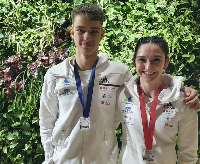 Luka Potočar in Mia Krampl sta si v Moskvi priplezala srebrni kolajni. FOTO: Gorazd Hren