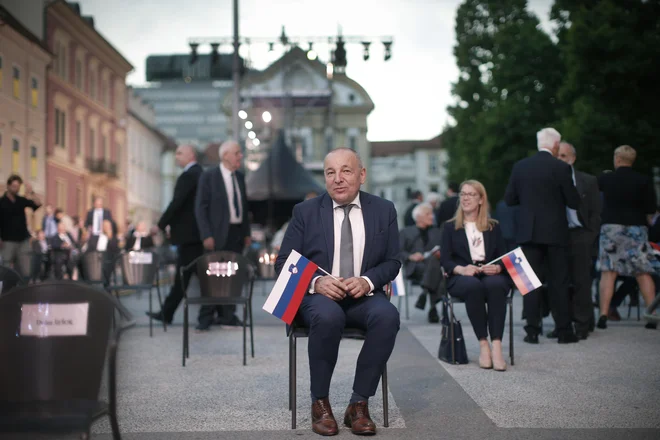 Ministrstvo za finance, ki ga vodi Andrej Šircelj, ima samo še teden dni časa, da pripravi proračuna za prihodnji leti. Foto: Jure Eržen/delo