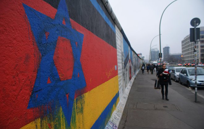 Berlinski zid novembra 2014. FOTO: Robert Galun