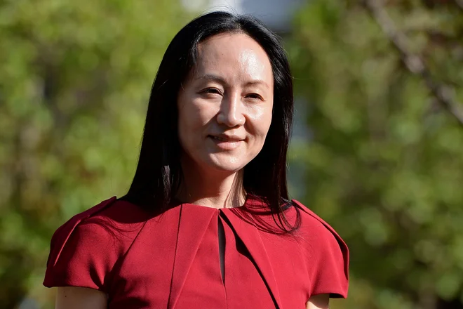 Meng Wanzhou je po plačilu varščine živela na svojem domu v Kanadi pod strogimi varnostnimi pogoji in nadzorom. FOTO: Jennifer Gauthier/Reuters