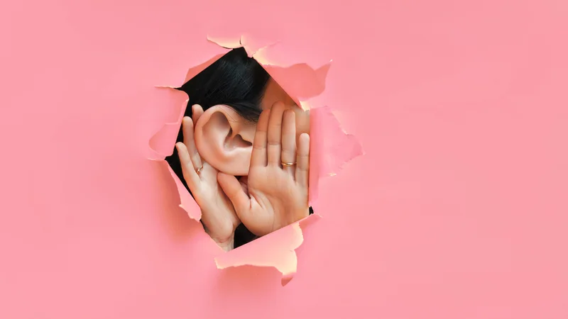 Fotografija: Človek včasih težko verjame svojim očem, kaj šele ušesom FOTO: Shutterstock