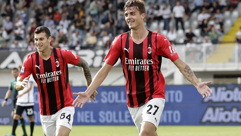 Fotografija: Daniel Maldini po doseženem golu. FOTO: Ciro De Luca/Reuters