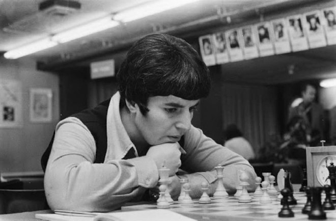 Nona Gaprindašvili je leta 1978 postala prva igralka, ki so ji priznali naslov šahovske velemojstrice. FOTO: Wikipedija