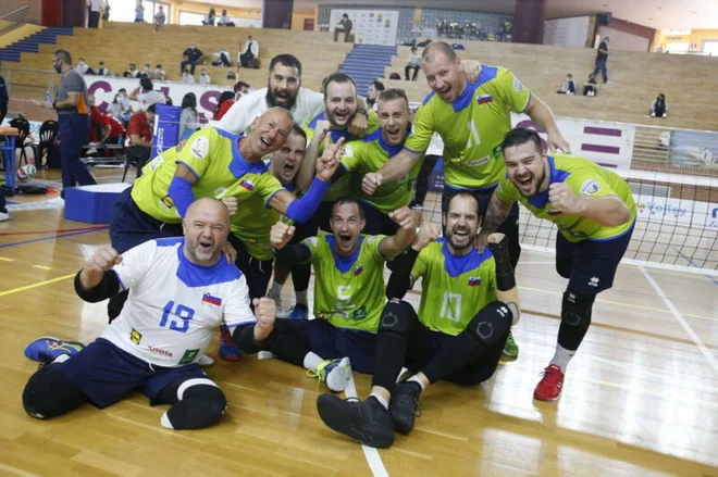 Slovenski odbojkarji so še izboljšali dosežek članske izbrane vrste, ki je ob premiernem nastopu v ligi narodov zasedla četrto mesto. FOTO: Paravolley Europe